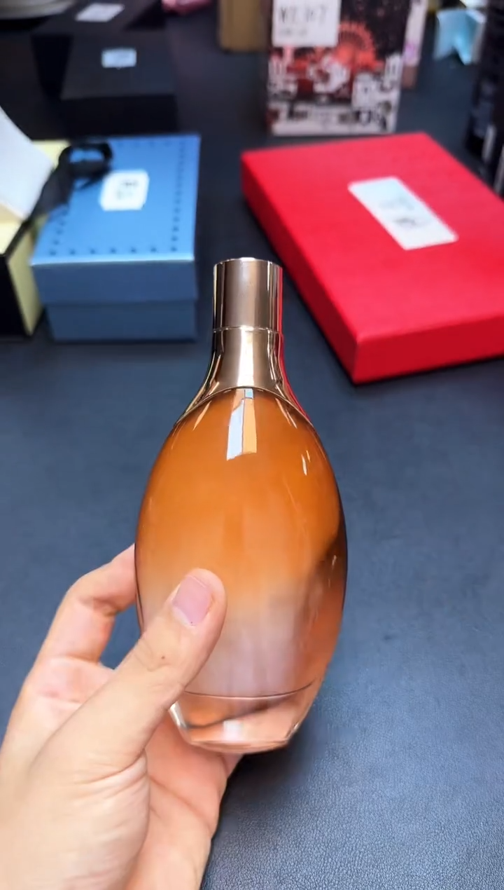 瓷片全新正品一件不留@@WE661