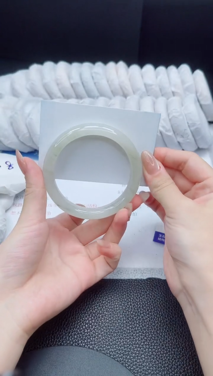 石英质玉手镯未镶嵌111-60.4