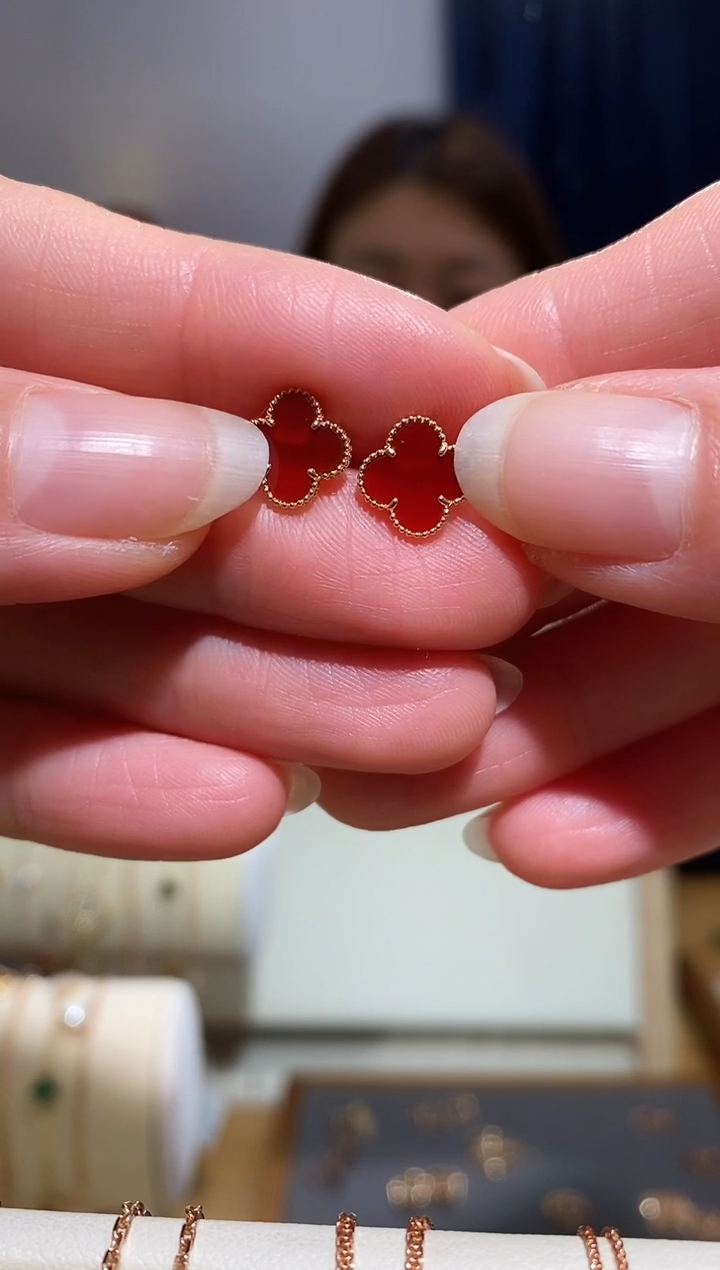 【闪购商品】玛瑙/玉髓耳钉18K金镶嵌耳钉