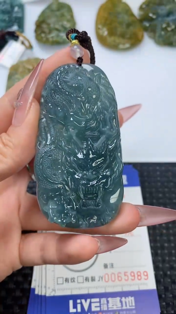 【闪购商品】翡翠颈饰未镶嵌111111111111111