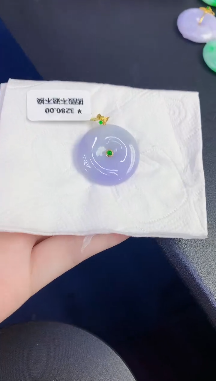 颈饰18K金镶嵌翡翠缅甸天然翡翠A货