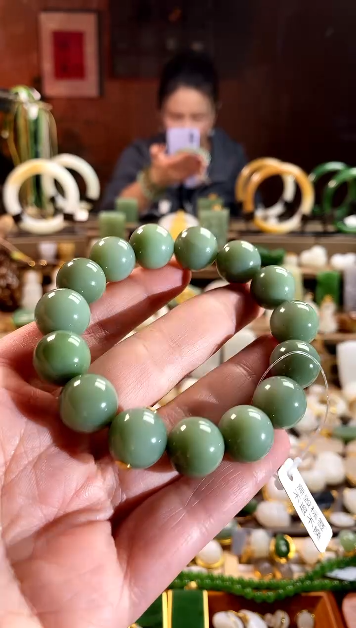 【闪购商品】和田玉手链未镶嵌。