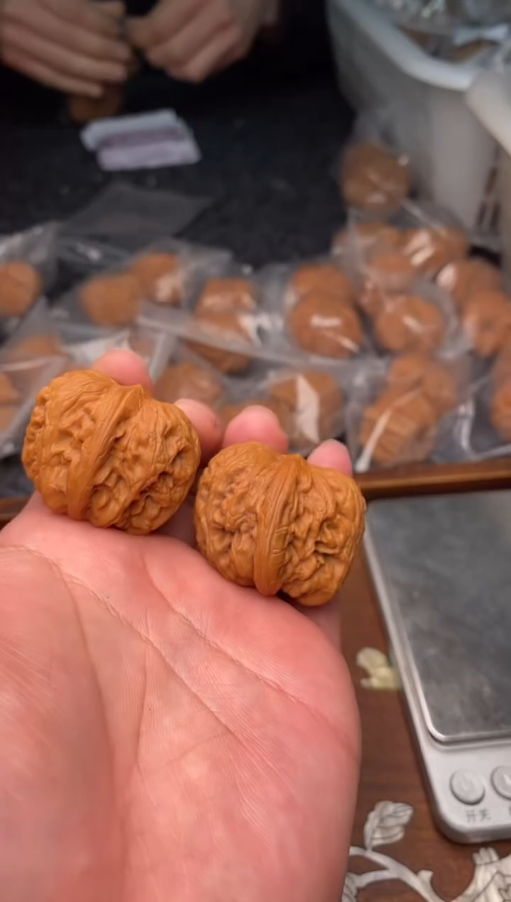 【闪购商品】文玩核桃把件G103号37尺元宝