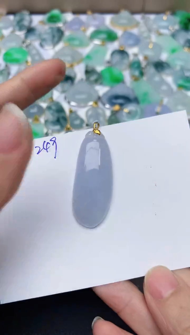 【闪购商品】翡翠颈饰18K金镶嵌天然翡翠A货   