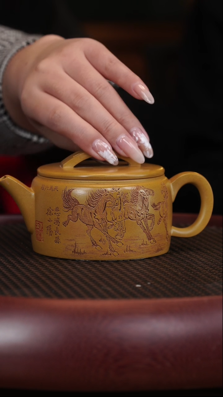 【闪购商品】紫砂茶壶1-34徐小阳汉瓦大水潭梨皮黄金段