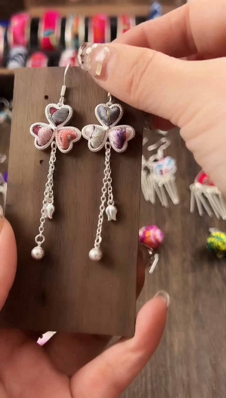 【闪购商品】织绣民族风老绣饰品524