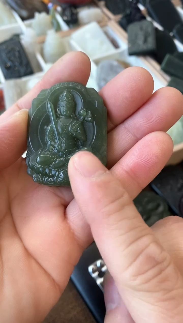 【闪购商品】和田玉吊坠(不含链)未镶嵌且末料虚空