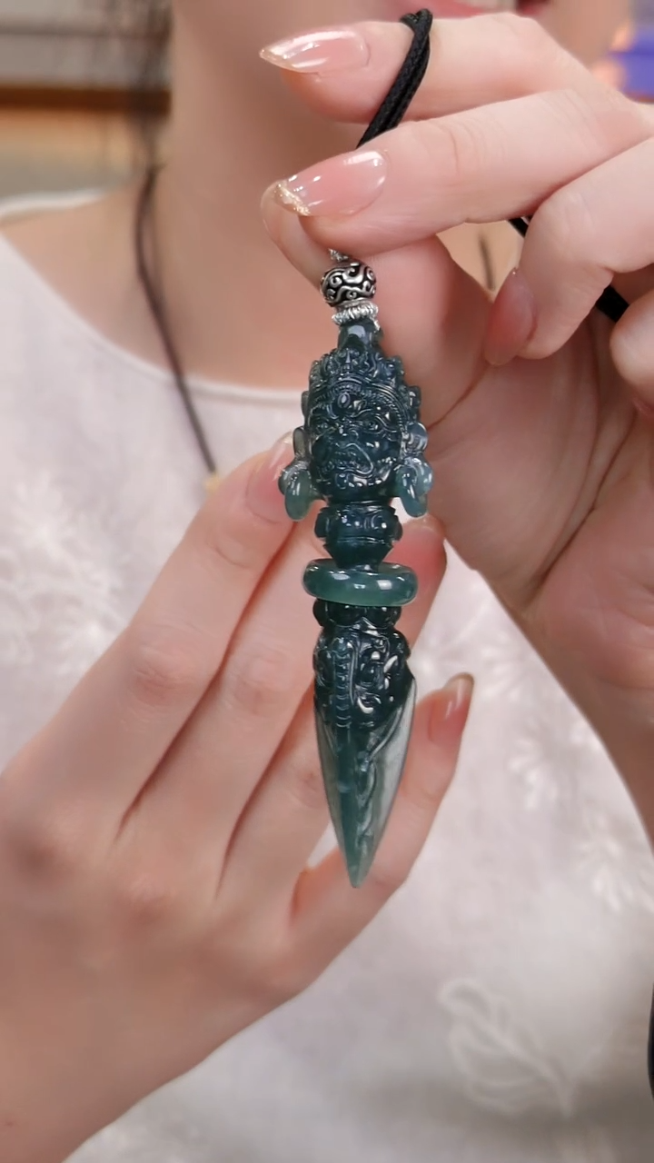 颈饰未镶嵌翡翠国风