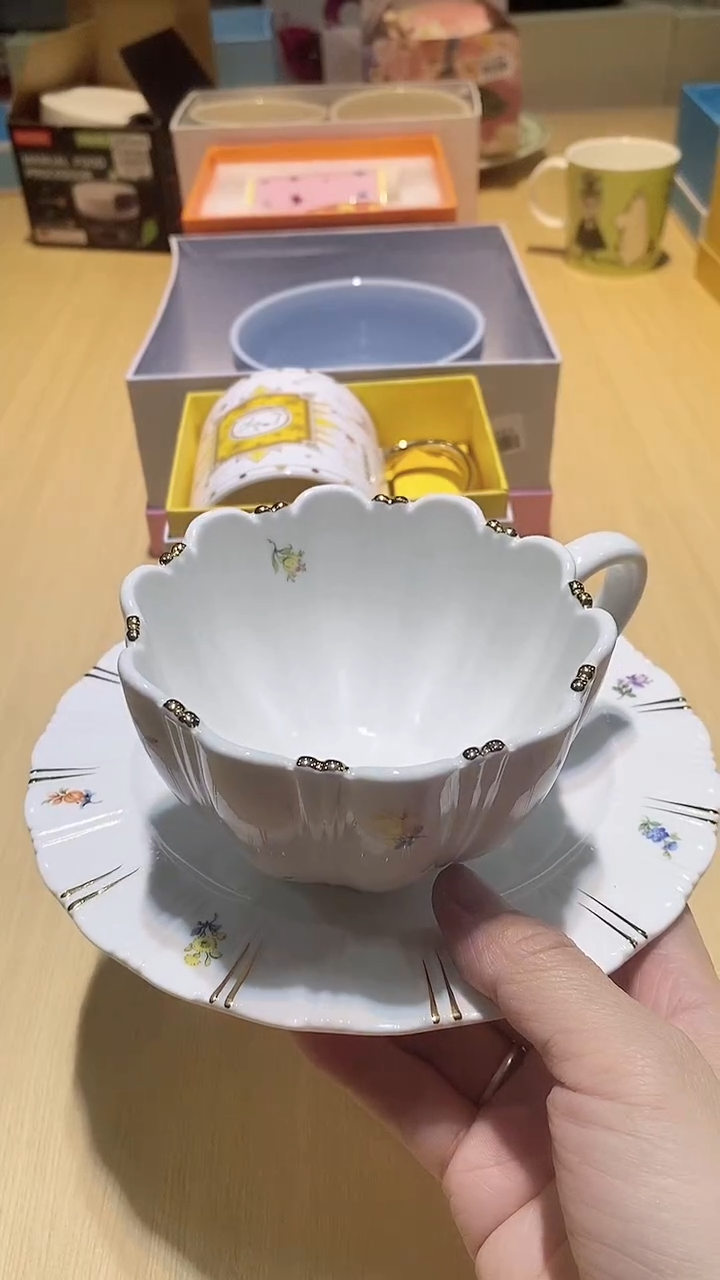 【闪购商品】瓷片锅碗瓢盆一件不剩