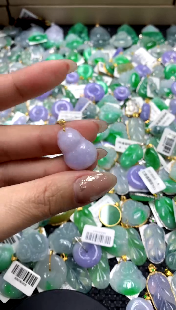 【闪购商品】翡翠颈饰18K金镶嵌1111111111