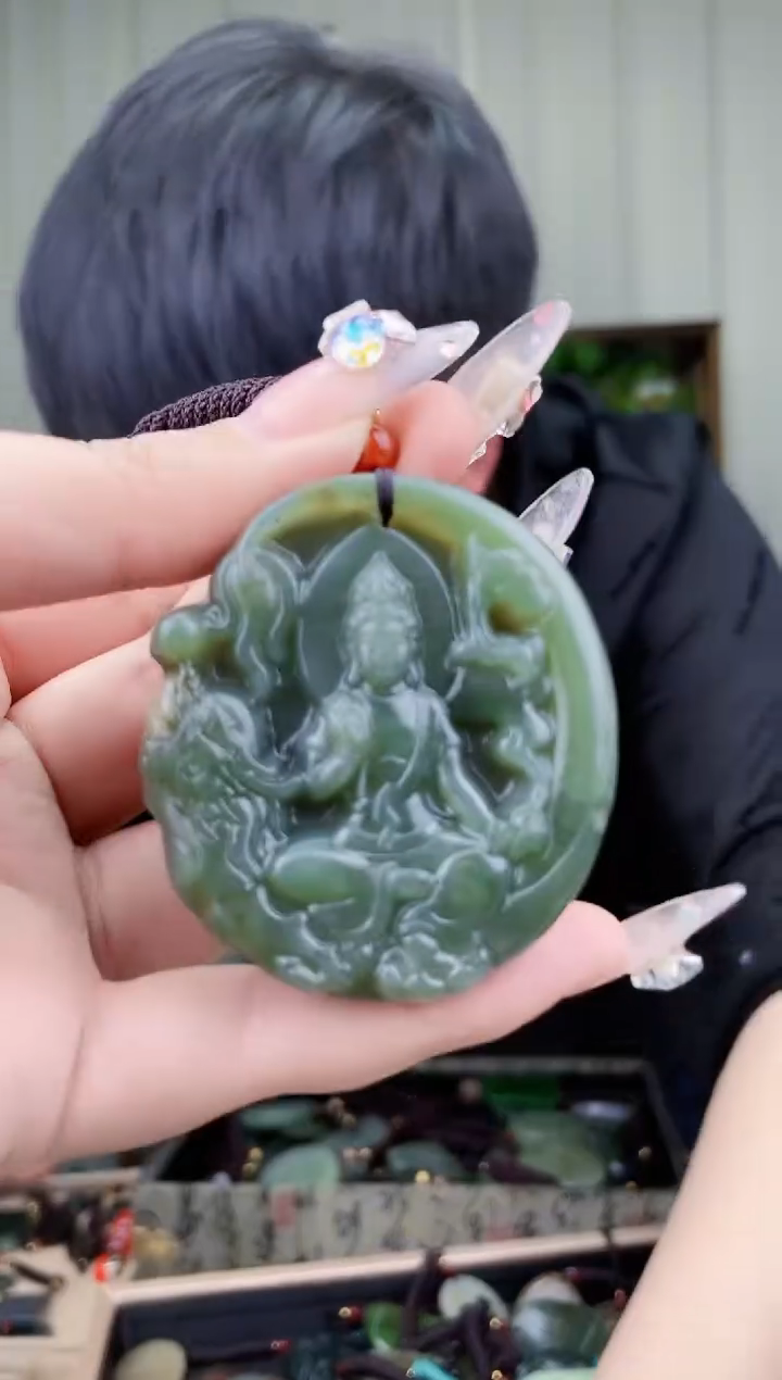 【闪购商品】和田玉挂件未镶嵌拍一发一，多样性发货！