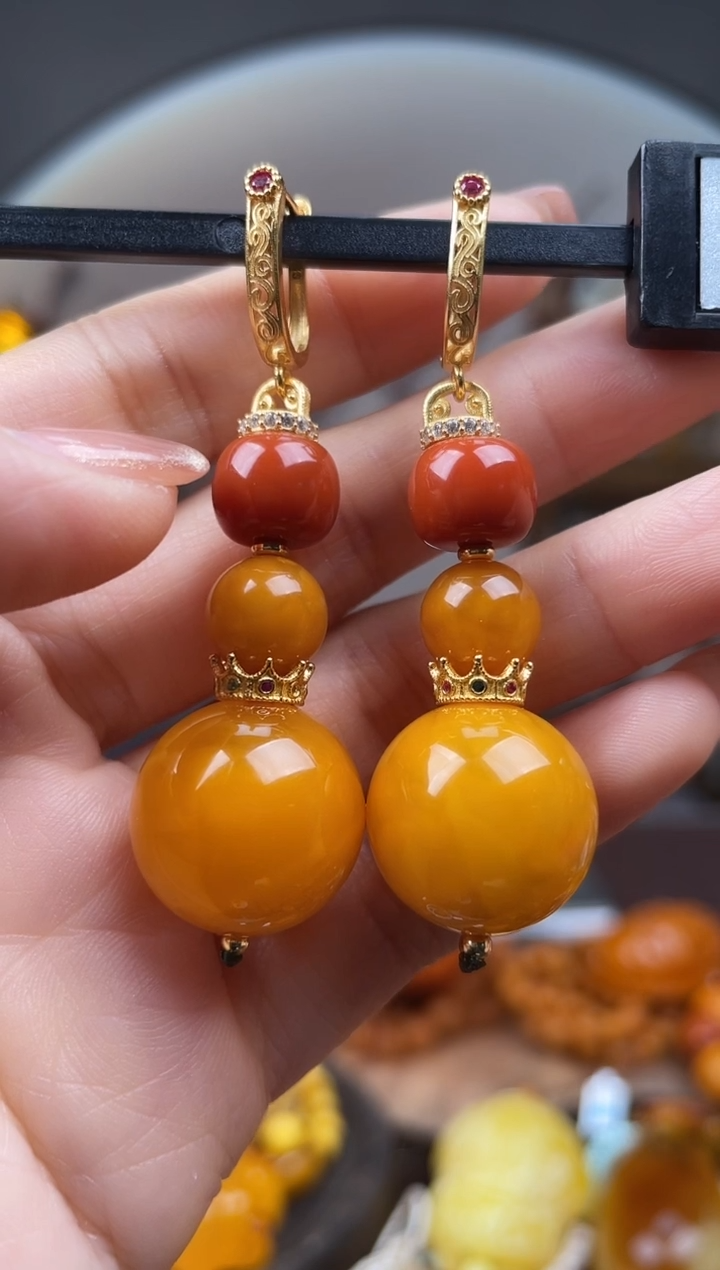 【闪购商品】琥珀裸石未镶嵌首饰 假1赔4 （多样性发货1件