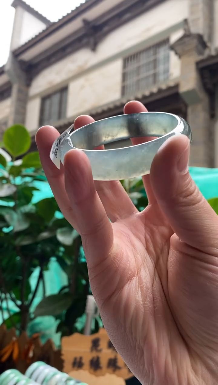 【闪购商品】翡翠手镯未镶嵌59圈