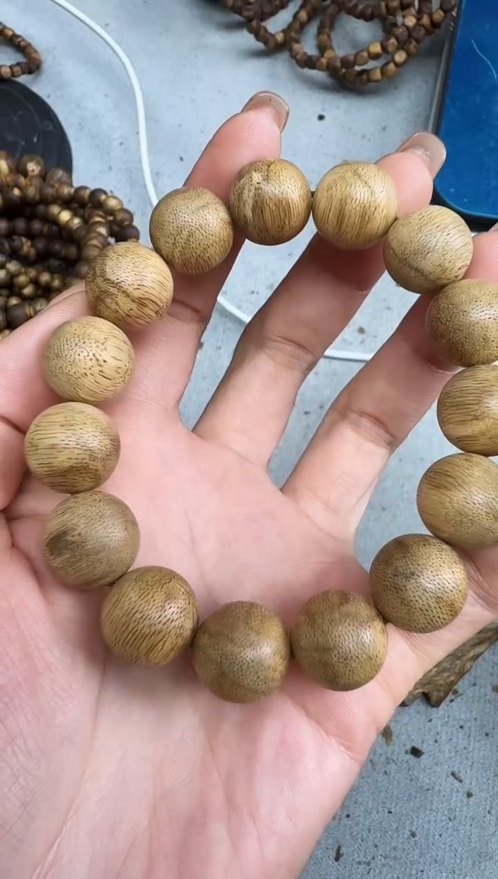 沉香手串1513沉香老料圆珠单圈多样性发一