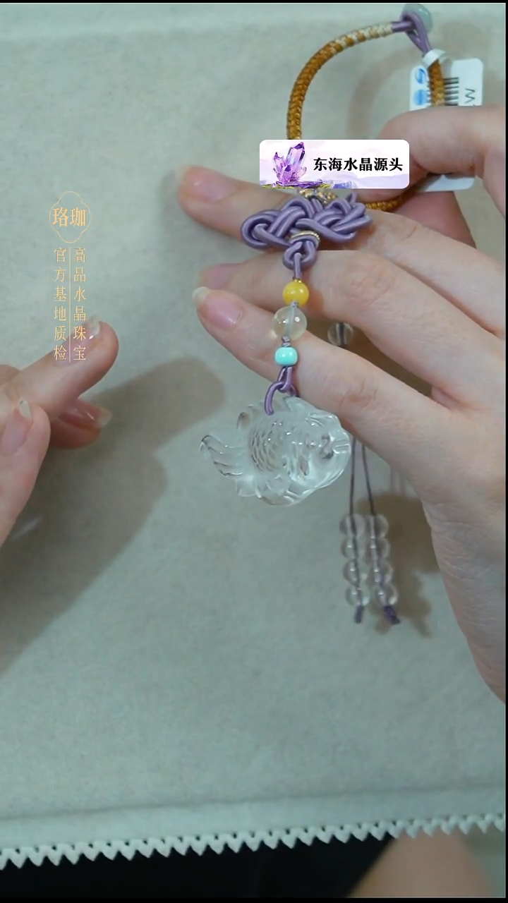 颈饰银S925镶嵌水晶白水晶小鱼925银挂饰