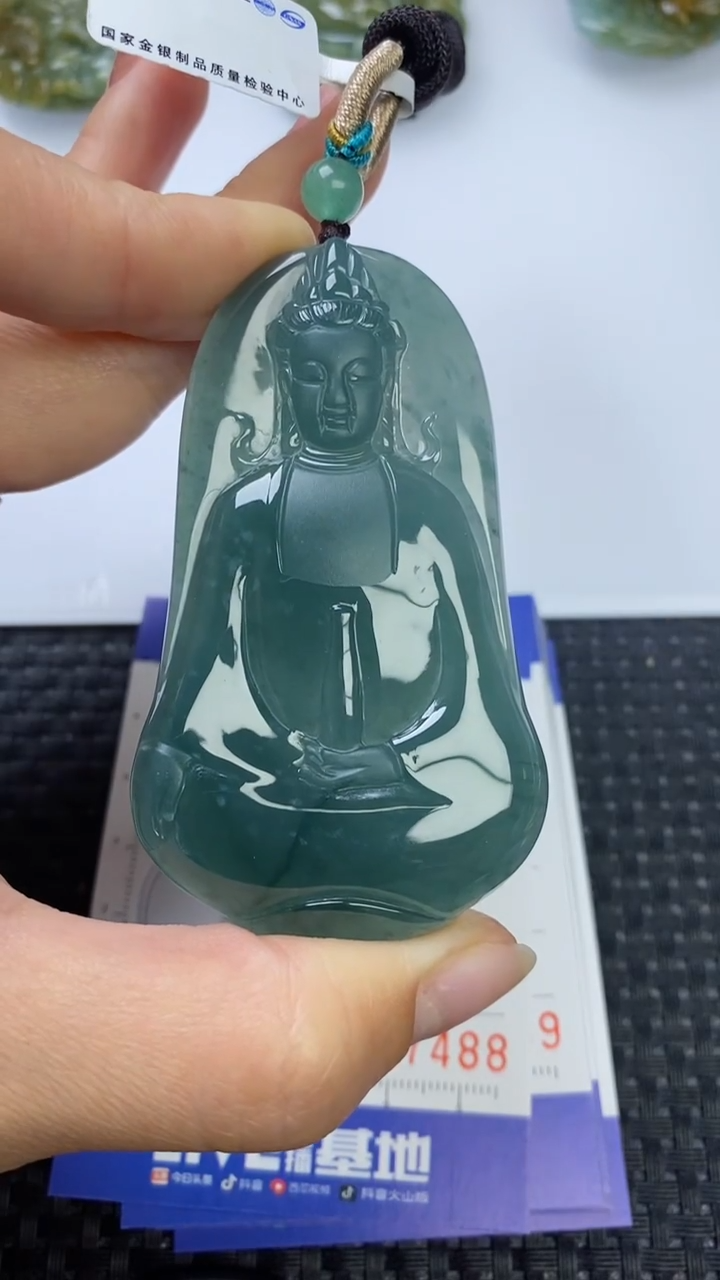 【闪购商品】翡翠颈饰未镶嵌1111111111111111