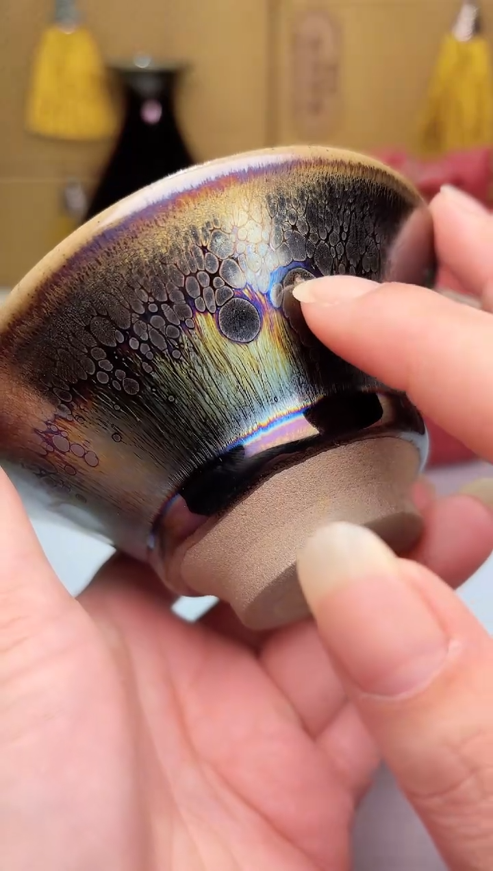 【闪购商品】茶盏春申阁福利1只，微瑕撇口