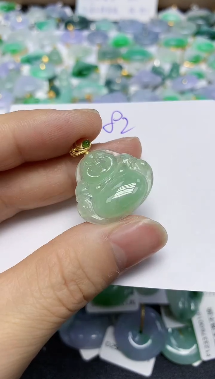 翡翠未镶嵌颈饰天然缅甸翡翠A货