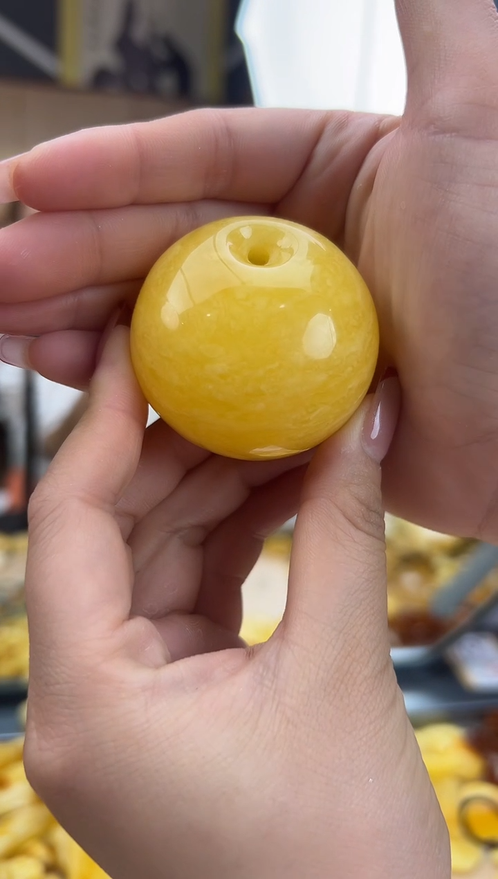 【闪购商品】琥珀裸石未镶嵌蜜蜡吊坠