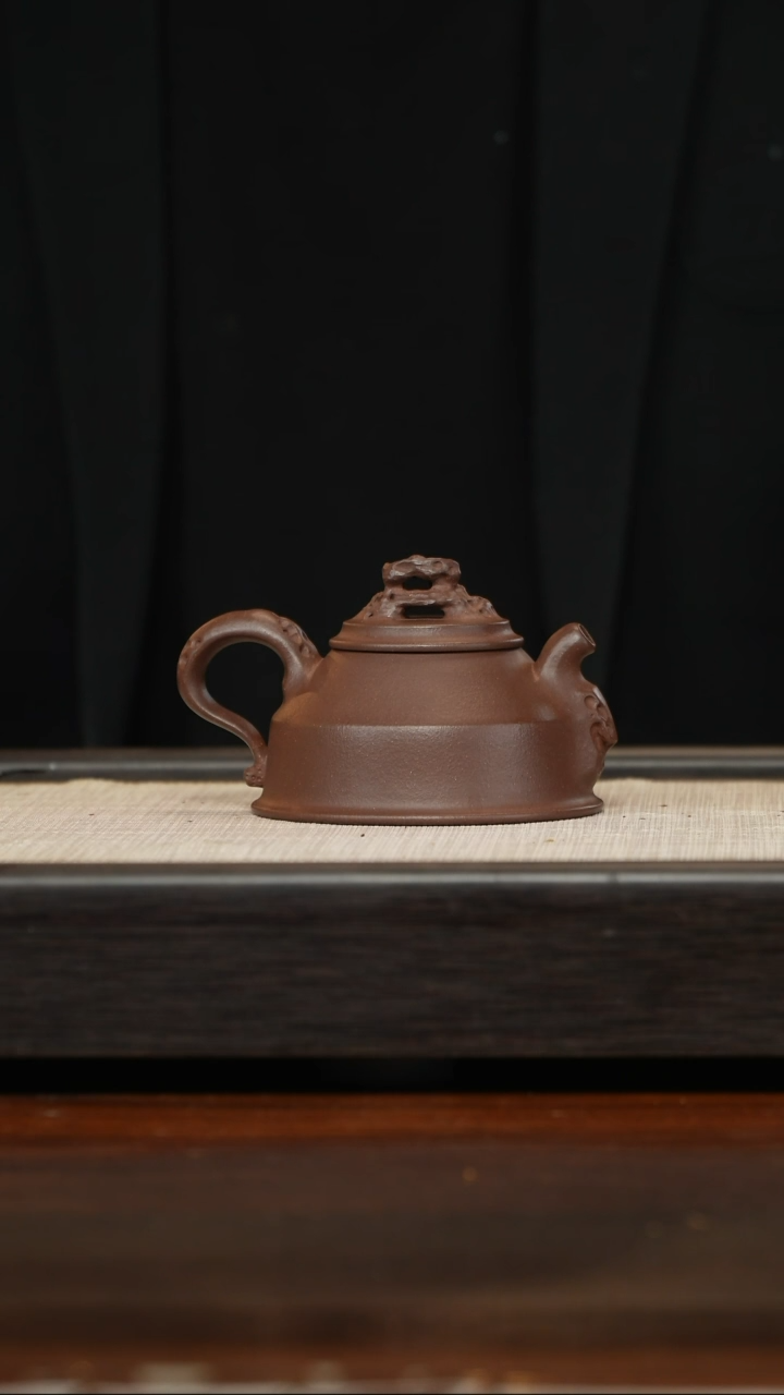 【闪购商品】紫砂茶壶手磨四底云山