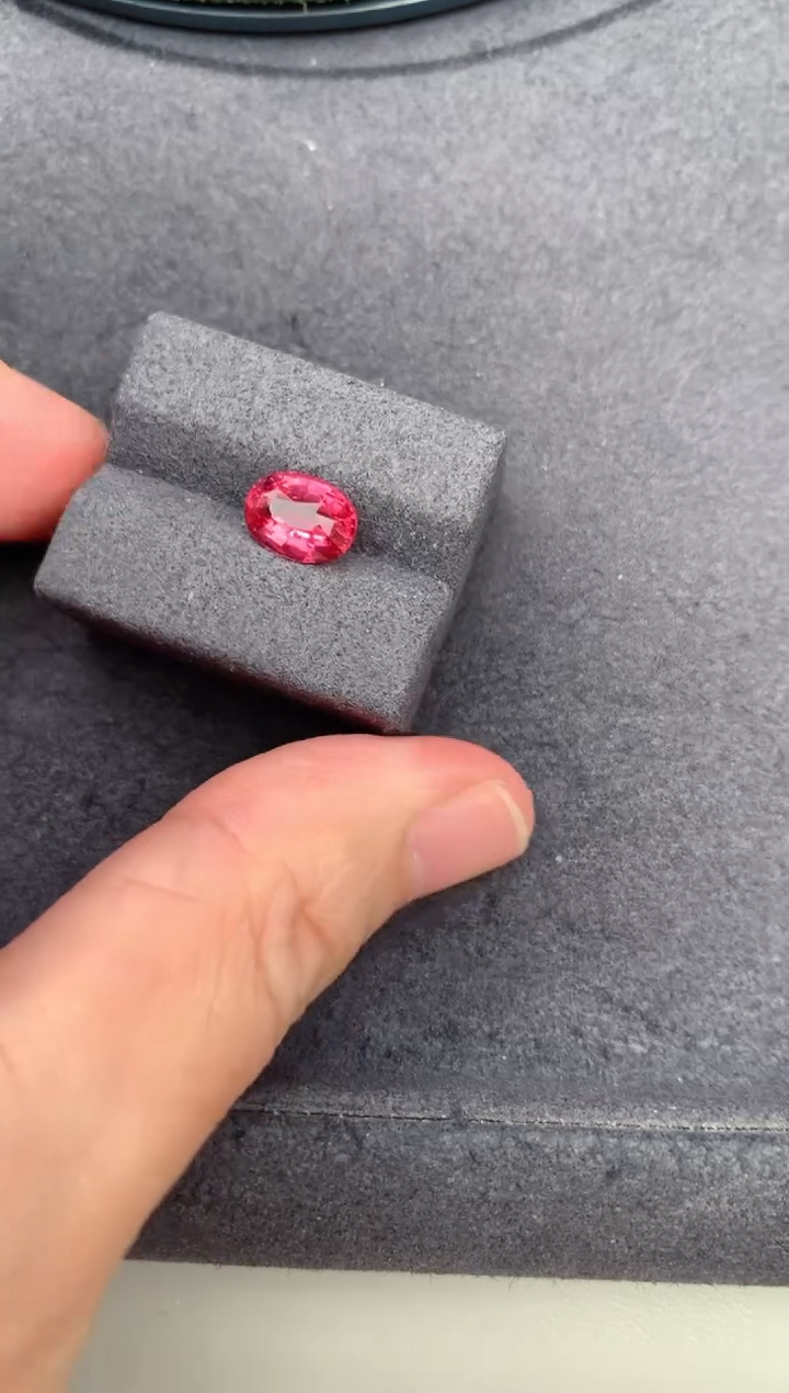 裸石尖晶石2ct粉尖晶  BE
