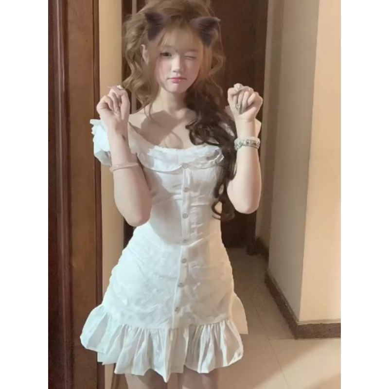 夏季纯欲甜美气质小清新收腰花边蕾丝拼接连衣裙2025在逃公主短裙