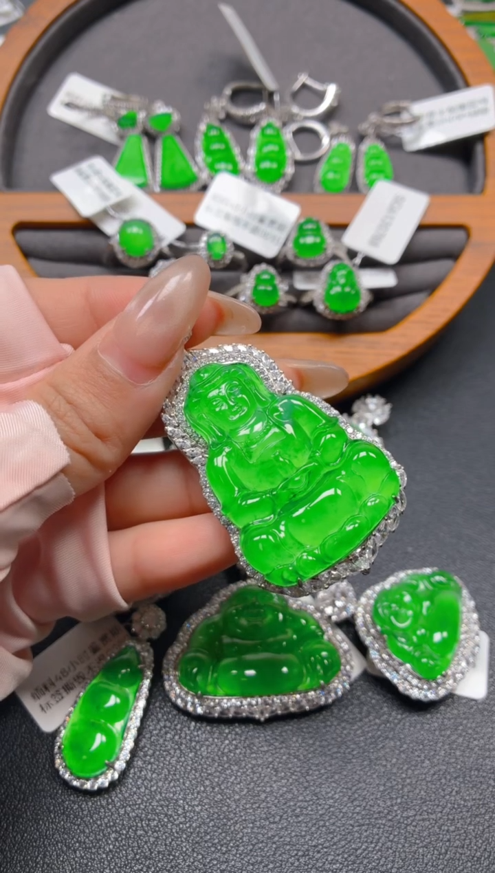 银S925镶嵌翡翠耳饰1