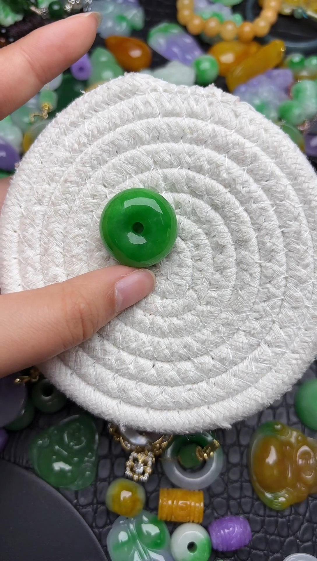 颈饰未镶嵌翡翠缅甸翡翠吊坠