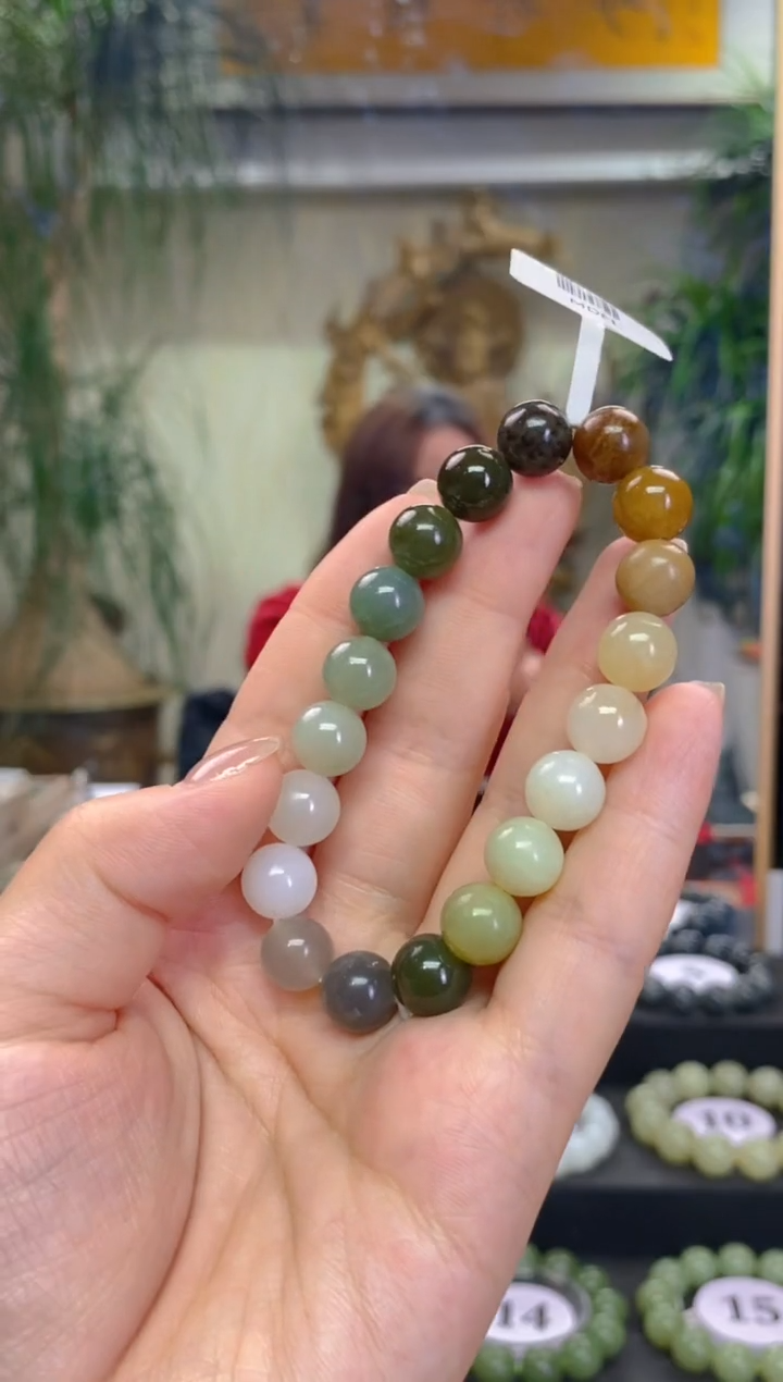 未镶嵌手串和田玉卡