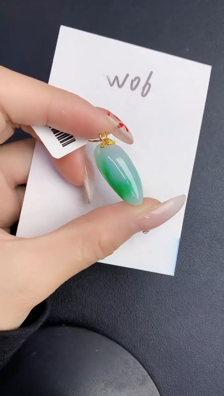 【闪购商品】翡翠颈饰18K金镶嵌000000000000