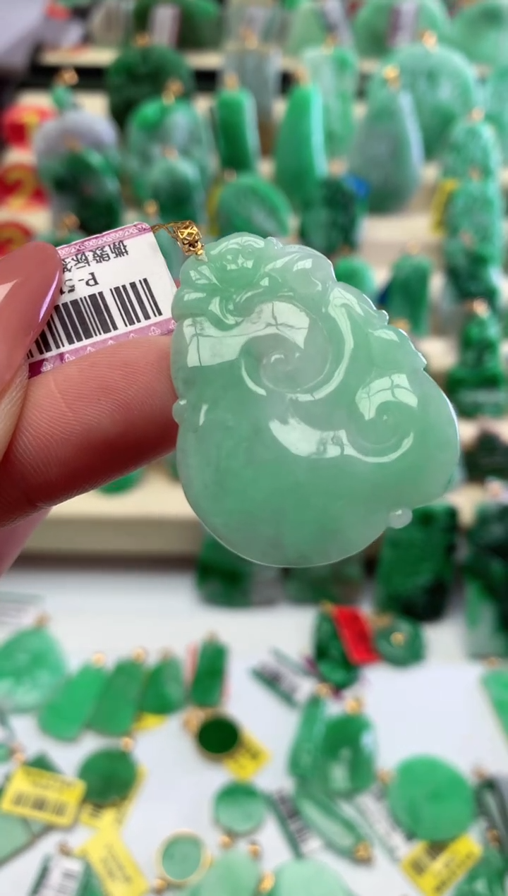 【闪购商品】翡翠吊坠(不含链)18K金镶嵌挂件