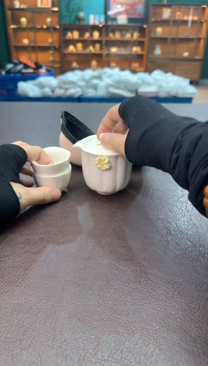 【闪购商品】摆件瓷SC1111111111