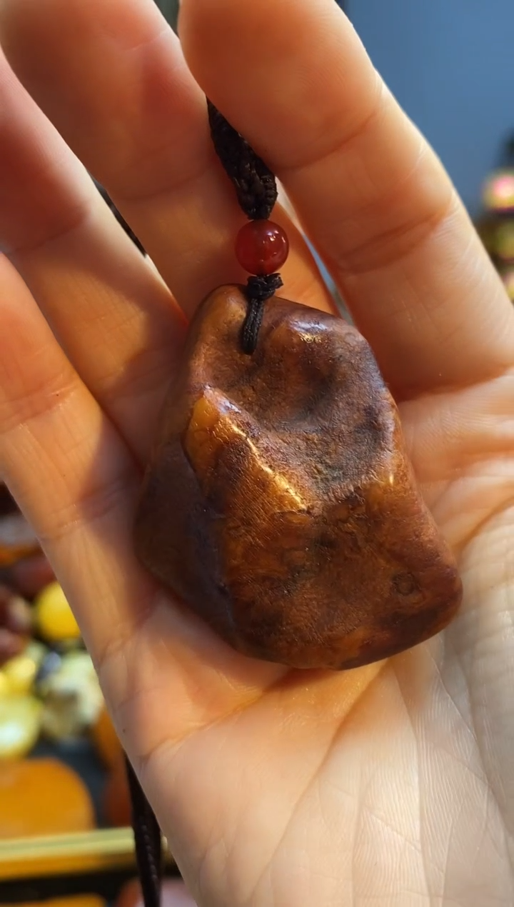 琥珀颈饰未镶嵌挂件