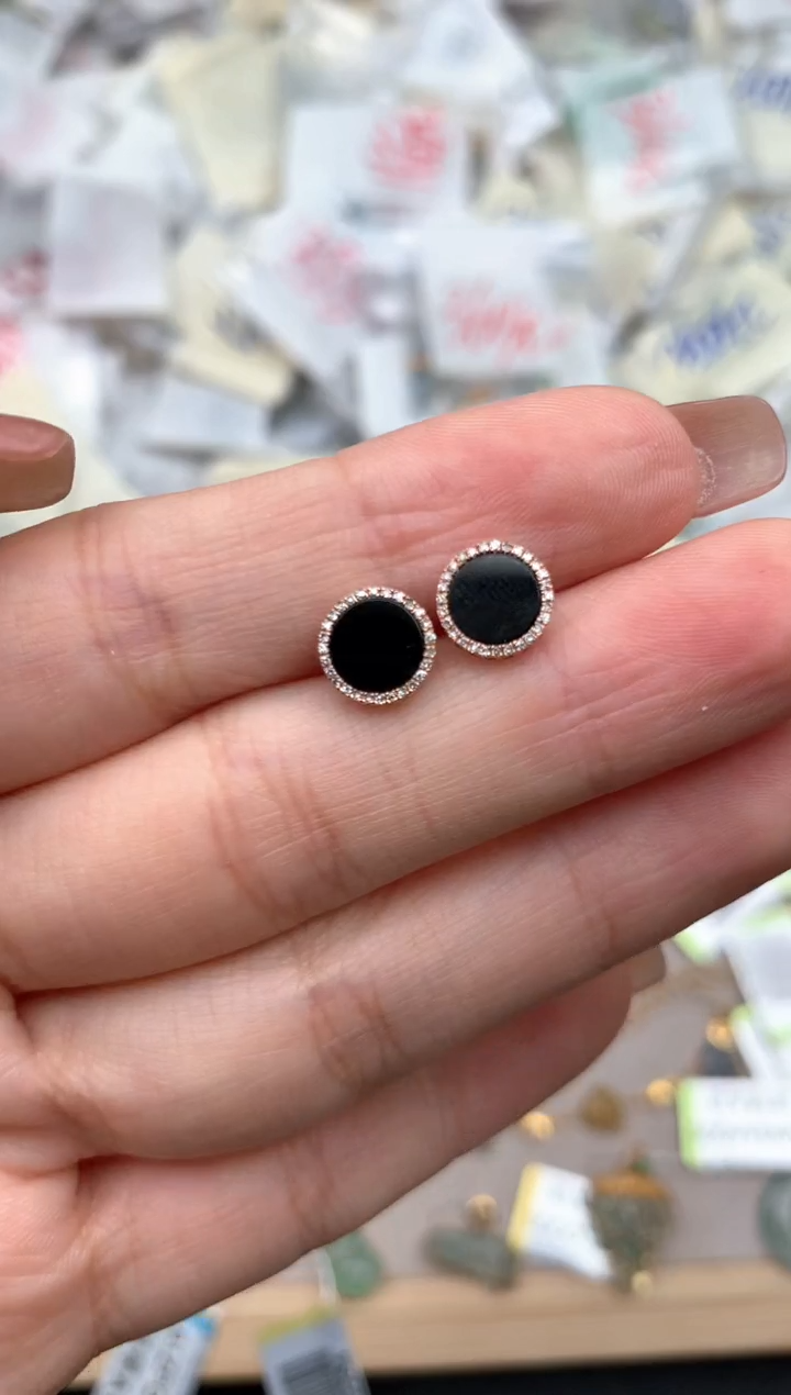 18K金镶嵌挂件翡翠1