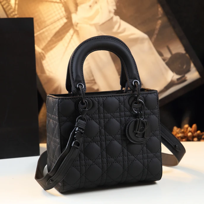 9115黑色 2024时尚新款磨砂戴妃四格同款手提单肩斜挎包包