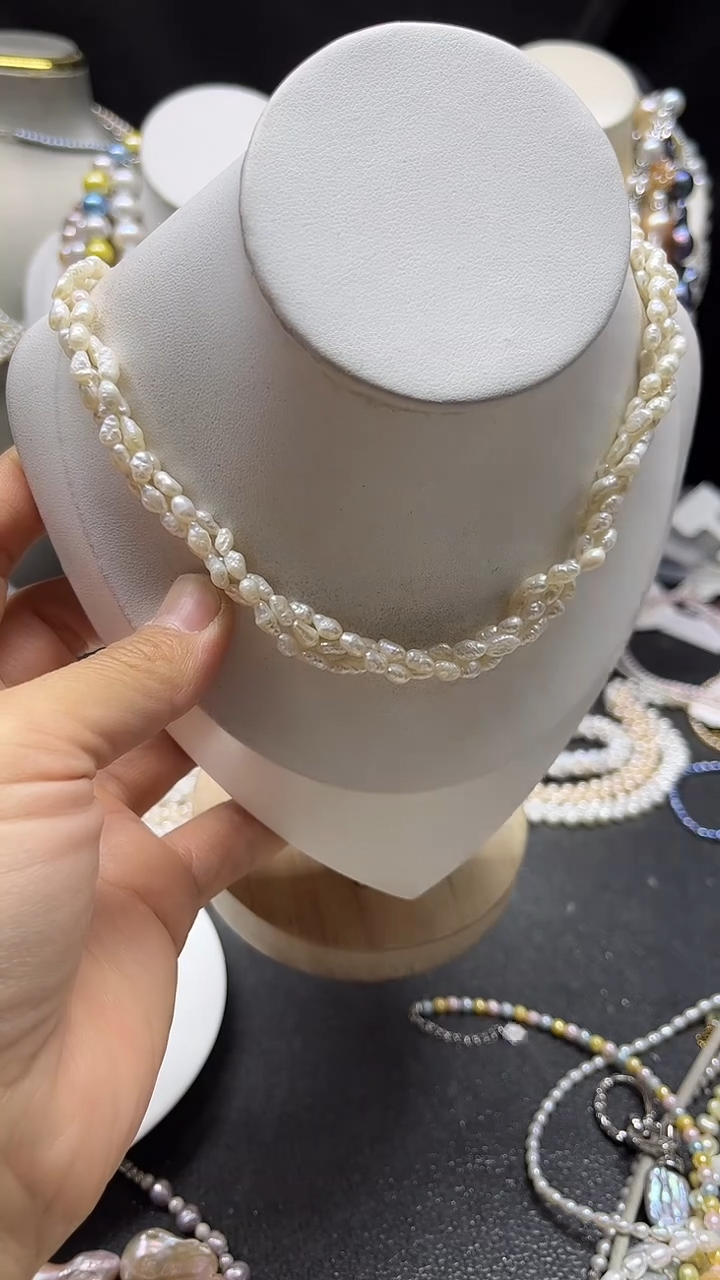 颈饰未镶嵌淡水珍珠多人