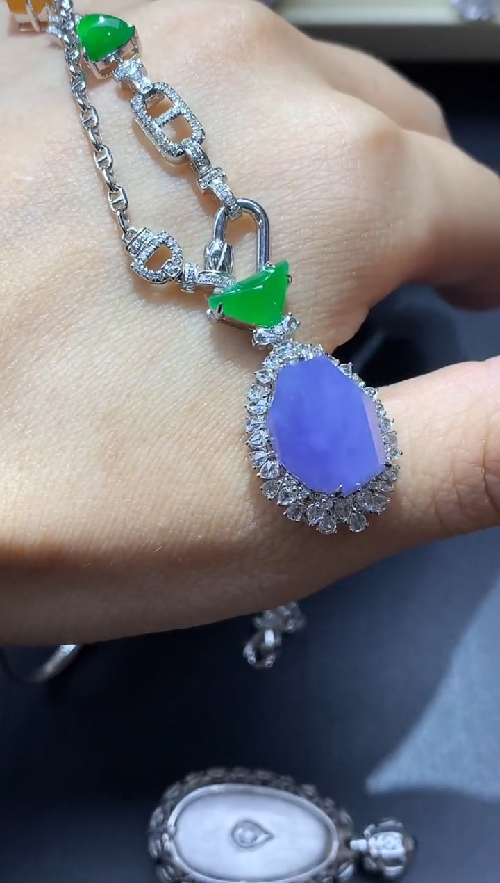 颈饰18K金镶嵌翡翠799-中国好珍宝