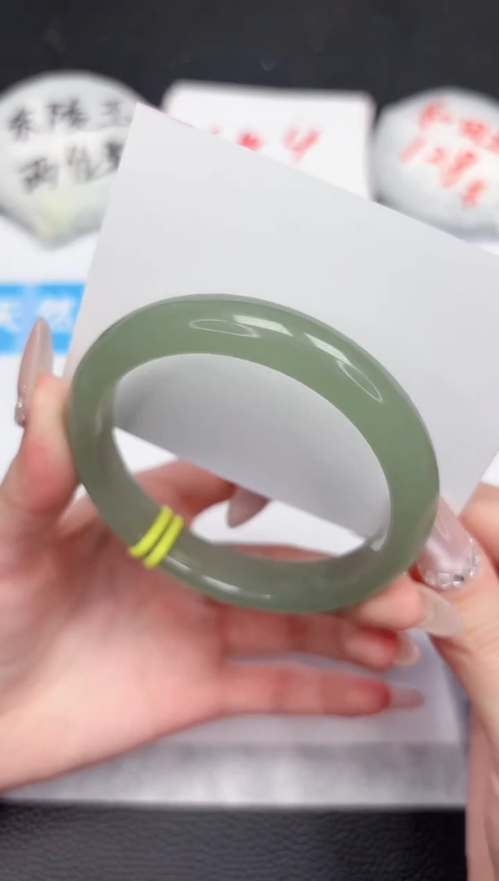 【闪购商品】石英质玉手镯未镶嵌142-59.3