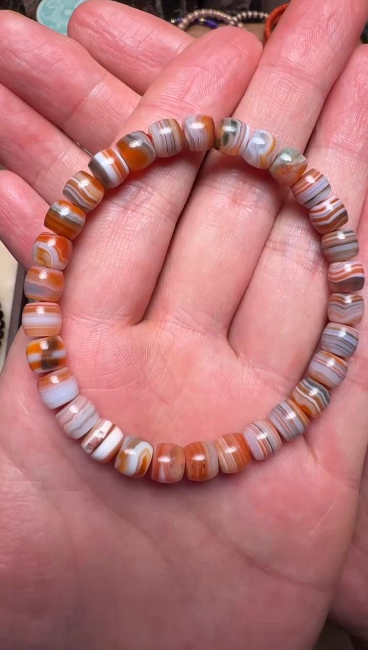 【闪购商品】玛瑙/玉髓颈饰未镶嵌缠丝手串