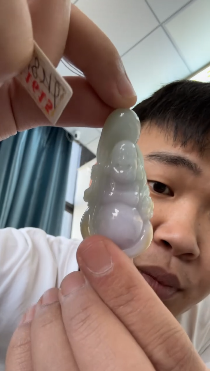 翡翠未镶嵌颈饰天然翡翠A货孤品一件