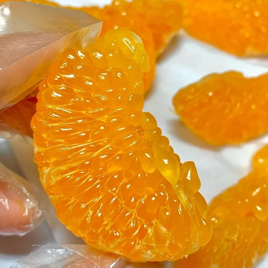 国产天津发货春见粑粑柑毛重9斤塑料箱装+草莓礼盒4斤+圣女果一盒