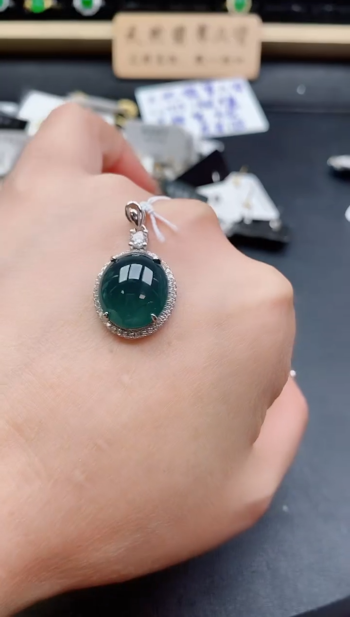 吊坠(赠链)银S925镶嵌翡翠1
