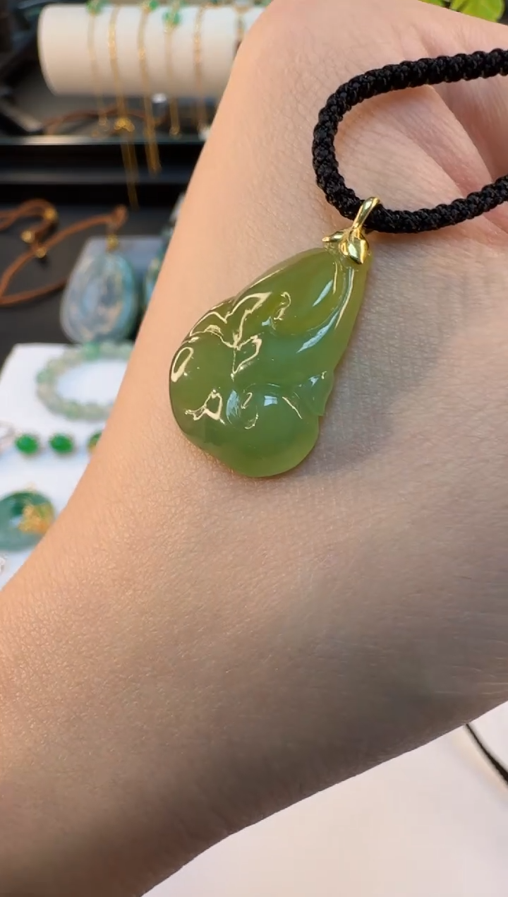 【闪购商品】翡翠吊坠(不含链)18K金镶嵌缅甸翡翠A货吊坠