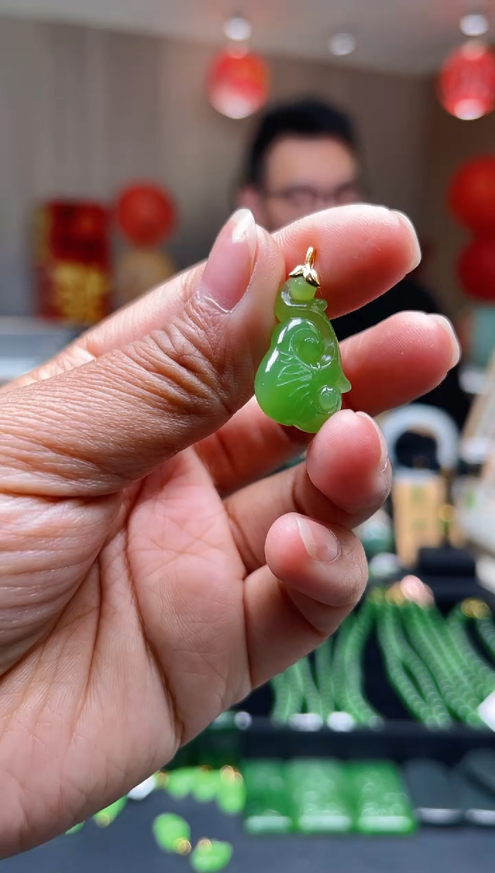 【闪购商品】和田玉（碧玉）吊坠18K金镶嵌随型如意吊坠