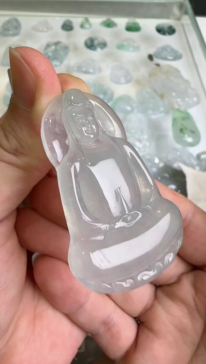 【闪购商品】翡翠未镶嵌吊坠(不含链)··
