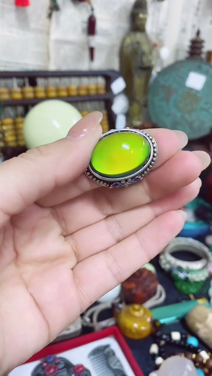 蓝珀未镶嵌戒指主播推荐主播推荐