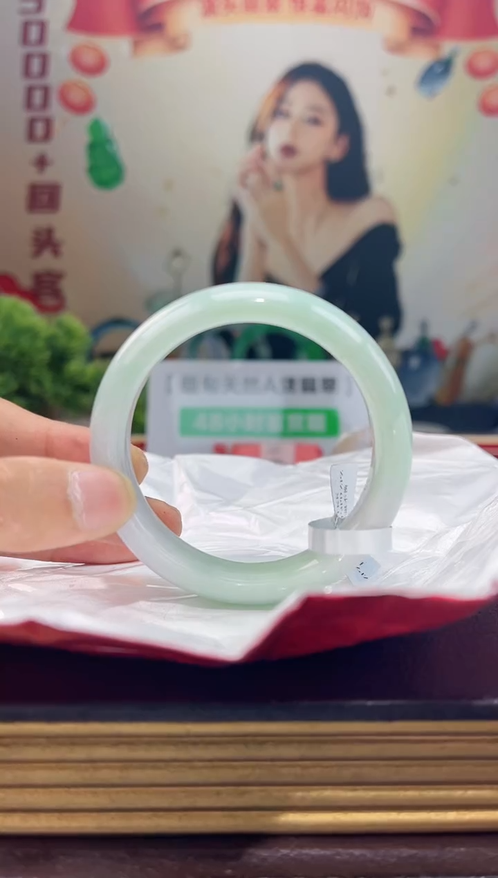 【闪购商品】翡翠手镯未镶嵌手镯13