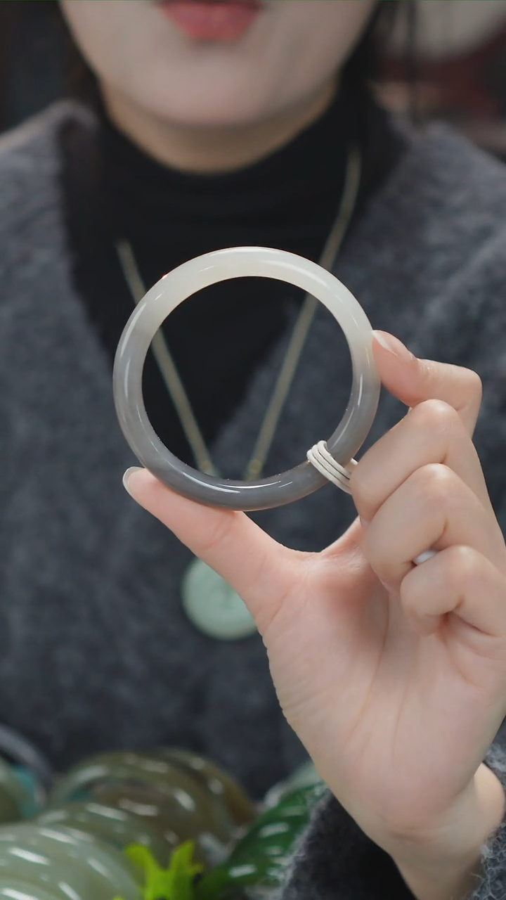 【闪购商品】和田玉手镯未镶嵌天然和田玉手镯拍一发一55