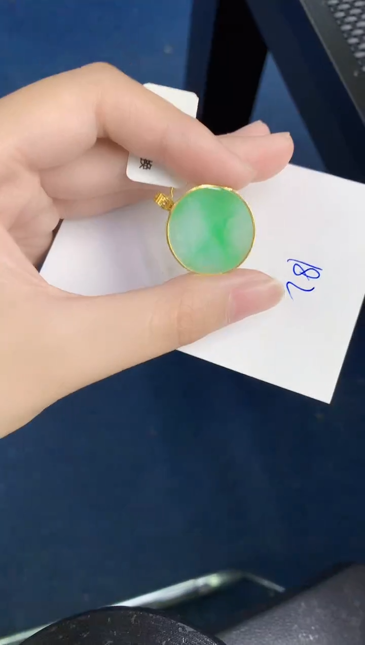 【闪购商品】翡翠颈饰18K金镶嵌000000000
