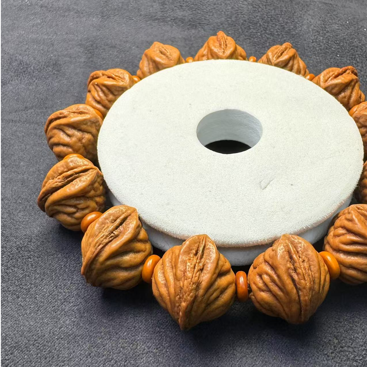 秦岭龙纹桃核生命之源肚尺寸16-17mm